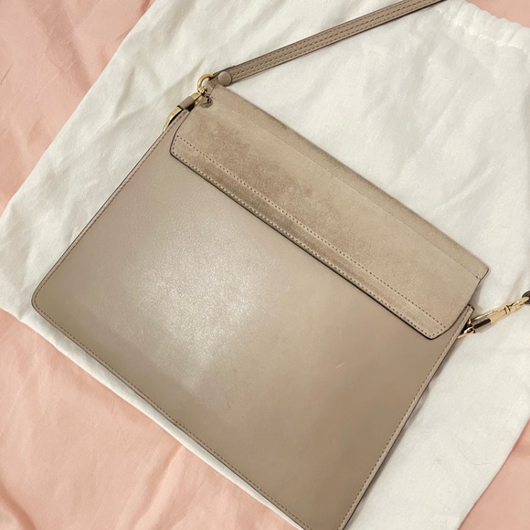 Authentic Chloe Medium Faye - almost NEW! - Picture 2 of 6